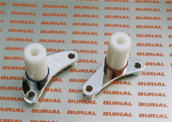 バイク用品 外装BURIAL ベリアル チャンバープロテクター BLK SLV ライブDIOチャンバー2H01-91-00 4547567281818取寄品 セール