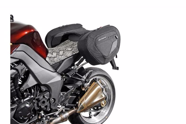 バイク用品 エスダブリューモーテック SWモーテック BLAZE サドルバッグセット ハイver Z1000 10-13BCHTA0874010201/B 4538792239798|バイク用品はとやグループ2号店