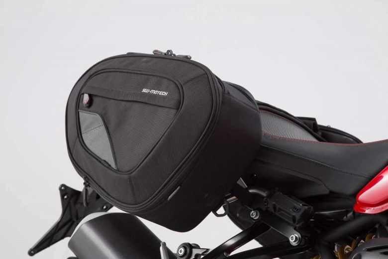 バイク用品 エスダブリューモーテック SWモーテック BLAZE サドルバッグセット ハイver DUCATI MONSTER1200R 16-BCHTA2274010601/B 4538792240060｜バイク用品はとやグループ2号店
