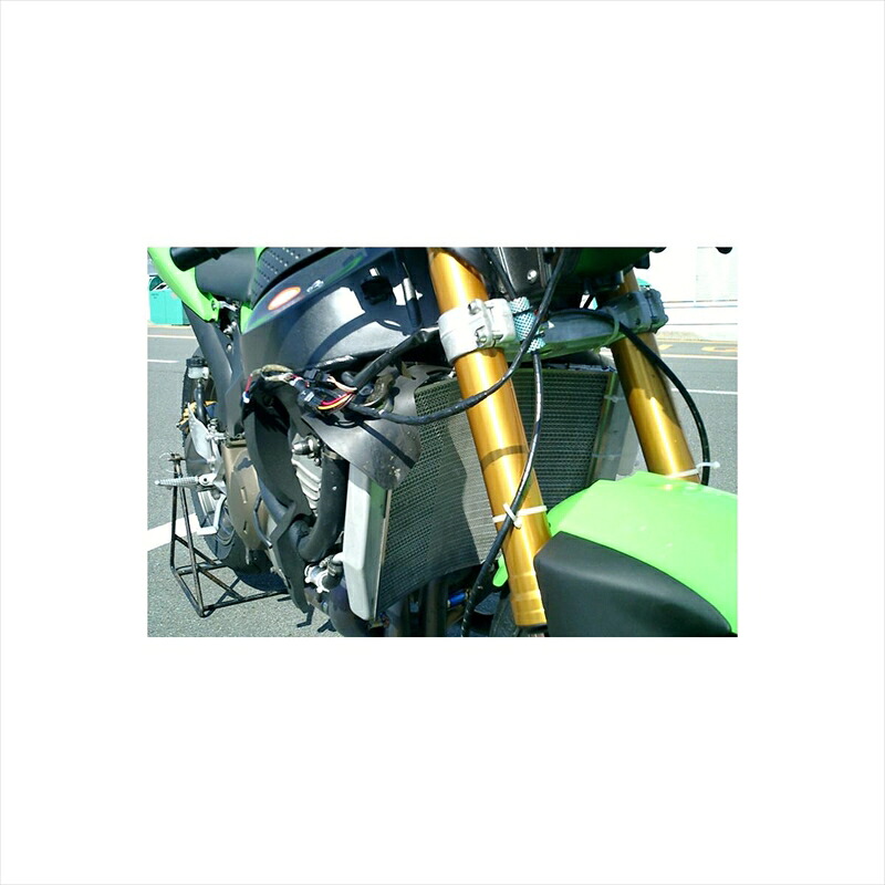 バイクパーツ 冷却系エッチングファクトリー ラジエターガード エンブレム黄 RGK-ZX6-00 4548916337767ZX-6RR 05-06|バイク用品はとやグループ2号店