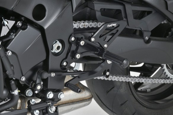 バイク用品 ステップ ウエストパワー ウエストパワー ライディングステップ ブラック KATANA 19-21・GSX-S1000 F 15-21 40-000003 4550255505905