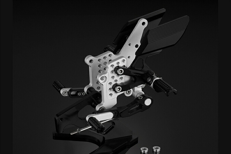 バイクパーツ BIKERS(バイカーズ) バックステップ ブラック Y0185-BLK 4548916535569