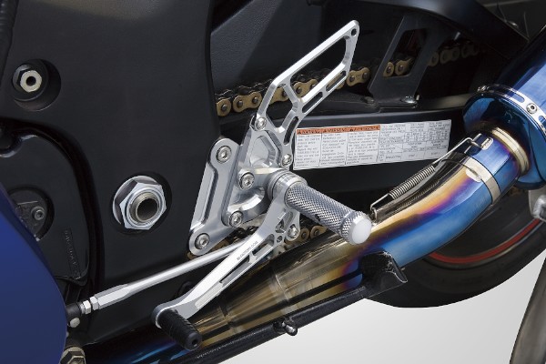 バイク用品 ステップ ステップ＆ステップボード＆タンデムキット K-FACTORY NEW ライディングステップ メタリックシルバー GSX1300R -10 for Race Use ケイファクトリー 244MZBR060N 取寄品