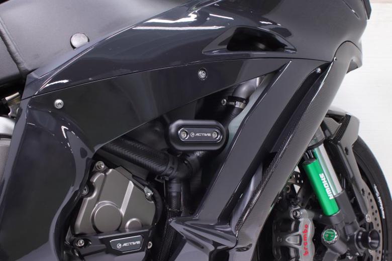 バイク用品 外装 ガード＆スライダーアクティブ フレームスライダー オーバル ZX-10R 11-18ACTIVE 1133702 取寄品｜バイク用品はとやグループ2号店