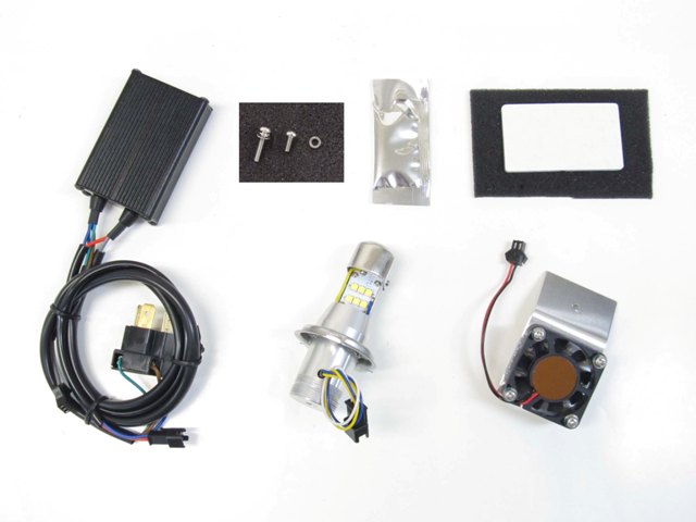 バイク用品 電装系 Protec プロテック LB4-OF3 LEDヘッドライトバルブ H4 Hi Lo オフセットファンタイプ 30w 3000k 65068 4961421416282 取寄品