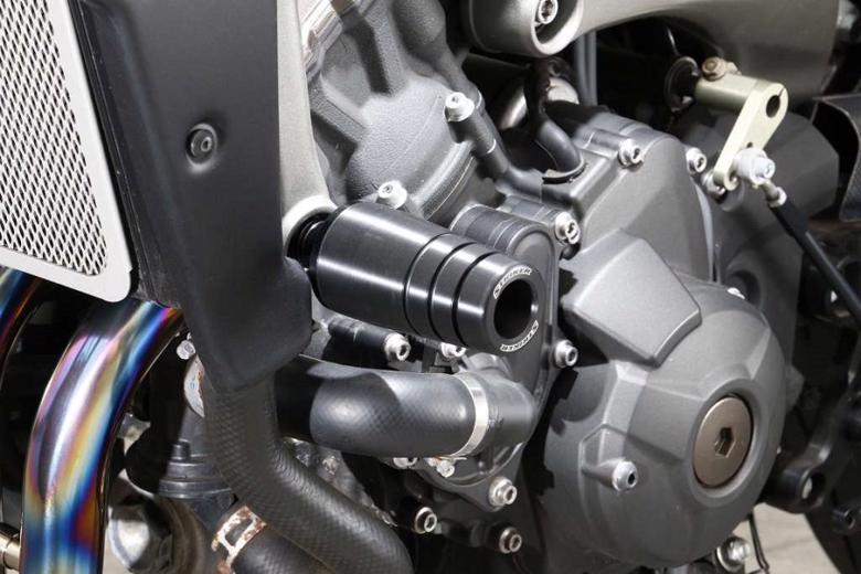 バイク用品 外装 STRIKER ストライカー ガードスライダーアッパー ALL BLK MT-09 TRACER XSR900 SS-GS124B-F1 4580363932928