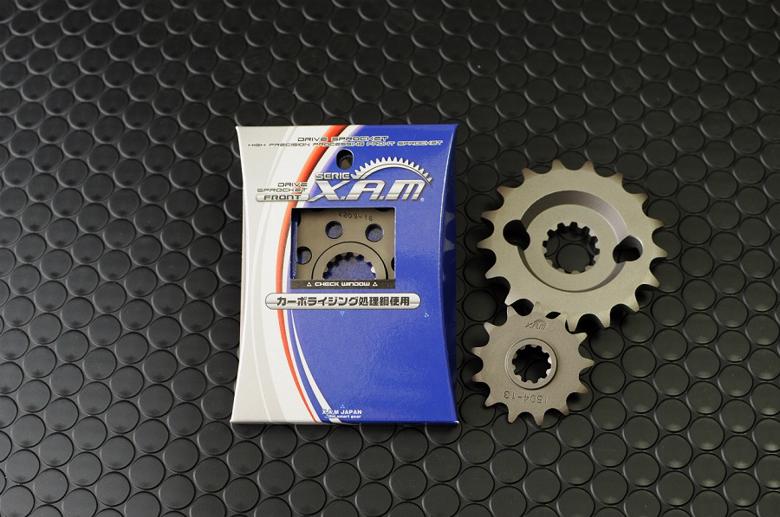 【5日前後で発送】バイク用品 駆動系 XAM ザム スプロケット 525-17 YZF-R1 15- C5204R17 4528388464000