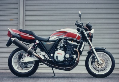 バイク用品 マフラーヤマモトレーシング ヤマモト.R ステン4-2-1 チタンサイレンサー CB1000SF11000-21STB 4521717001679|バイク・バイク用品はとやグループ