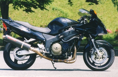 バイク用品 マフラー ヤマモトレーシング ヤマモト.R チタン4-2-1 カーボンサイレンサー CBR1100XX 11100-21TCB 4521717001891