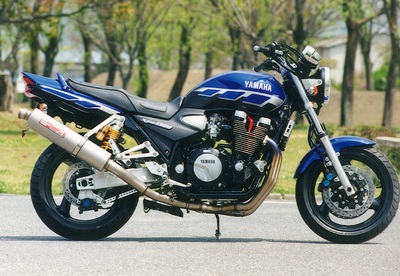 バイク用品 マフラー ヤマモトレーシング YAMAMOTORACING チタン4-2-1 チタンサイレンサー XJR1300 00- 21300-21TTB 4521717100341