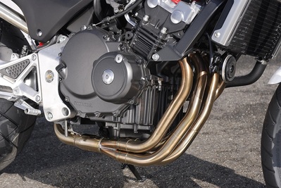 バイク用品 マフラーヤマモトレーシング ヤマモト.R ステン エキパイASSY キャタナシ HORNET25010253-0000N 4521717004014|バイク・バイク用品はとやグループ