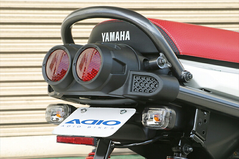 バイクパーツ 外装 アディオ フェンダーレスキット スリムリフレクター付 BK41212 4582437431191 BWs125 SE456/457 08/01-