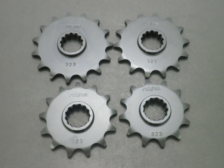 バイク用品 駆動系 SUNSTAR サンスター フロントスプロケット 520-15T DR-Z400S・SM BANDIT250・V GSX250S刀 RMX250S・R RGV250γなど 32315 4562116114416 取寄品