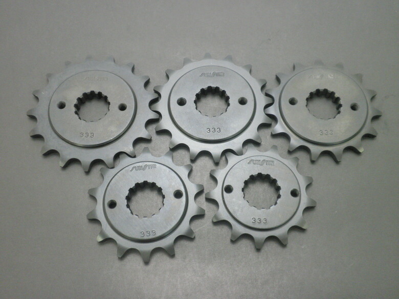 バイク用品 駆動系 SUNSTAR サンスター フロントスプロケット 520-14T ZEPHYR400・χ ZZR400 ZXR250 BALIUS・II ZZR250など 33314 4562116114508 取寄品