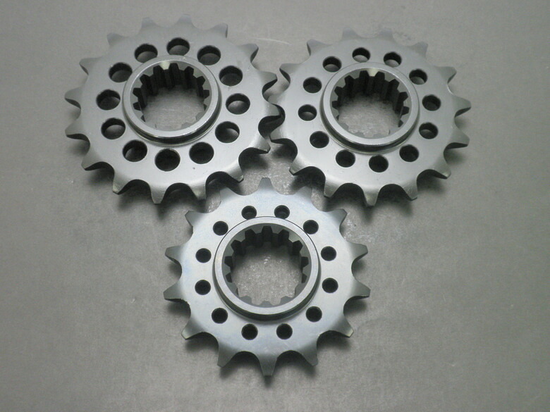 バイク用品 駆動系 SUNSTAR サンスター フロントスプロケット 520-16T CBR1000RR(520con) VTR1000SP1(520con) CBR600RR(07-)(520con) 39316 4562116116496
