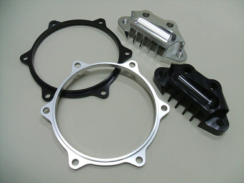 バイクパーツ アントライオン キャリパーサポートφ320 ブレンボ40 34053-SL 4550255700959 SR400(01-)