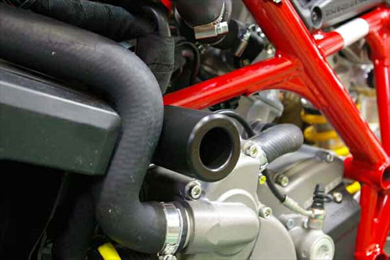 外装 ベビーフェイス ベビーフェイス フレームスライダー DUCATI 848 1098 1198 Streetfighter 07-13 006-SD001 4589981471055 取寄品|バイク・バイク用品はとやグループ