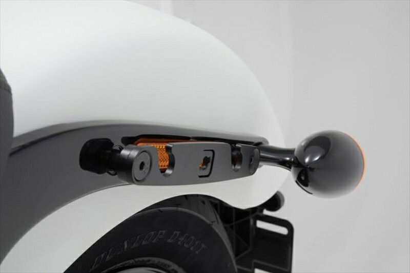 バイク用品 エスダブリューモーテック SWモーテック SLH サイドキャリア (左) HARLEY SOFTAIL SLIM 17-HTA1868210200 4538792373393｜バイク・バイク用品はとやグループ 8,864円