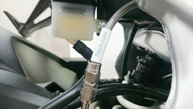 バイクパーツ ステップトリックスター バックステップキット ブレーキホース付BS-109B-BH 4573269967446CBR250RR/ABS 20-22｜バイク・バイク用品はとやグループ