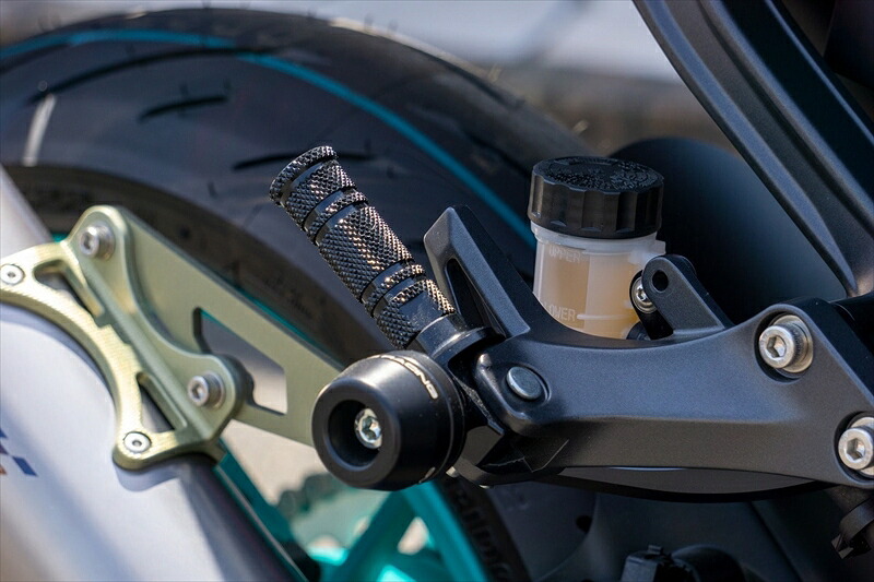 バイクパーツ OVER RACING(オーバーレーシング) タンデムステップスライダー BLK 59-452-04B 4539770124907