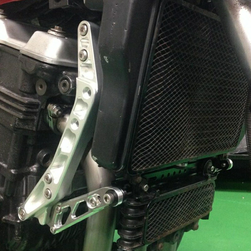 バイクパーツ 外装 ケイファクトリー ノーマルラジエター用オイルクーラーステー 112TZAO008H 4582215608098
