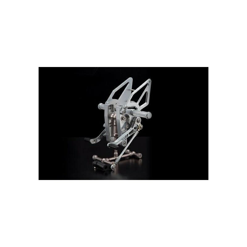 バイクパーツK FACTORY(ケイファクトリー) ライディングステップ メタリックシルバー 071MZBR122N4582215609590GROM 16-20レース用｜バイク・バイク用品はとやグループ