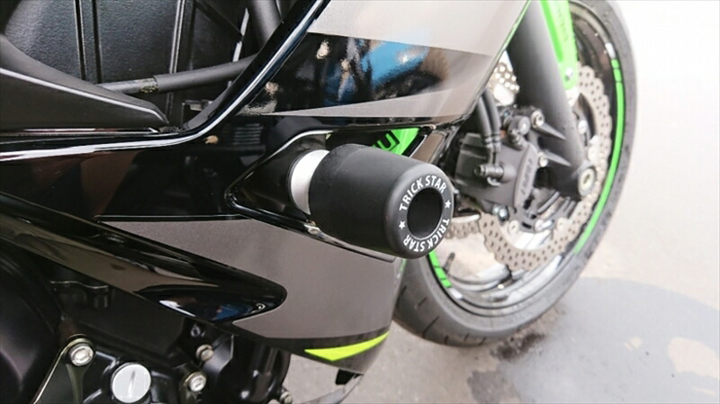 バイクパーツ 外装トリックスター フレームスライダー BLK Ninja650 17-25/Z650 17-25AFS-032 4573269991120|バイク・バイク用品はとやグループ