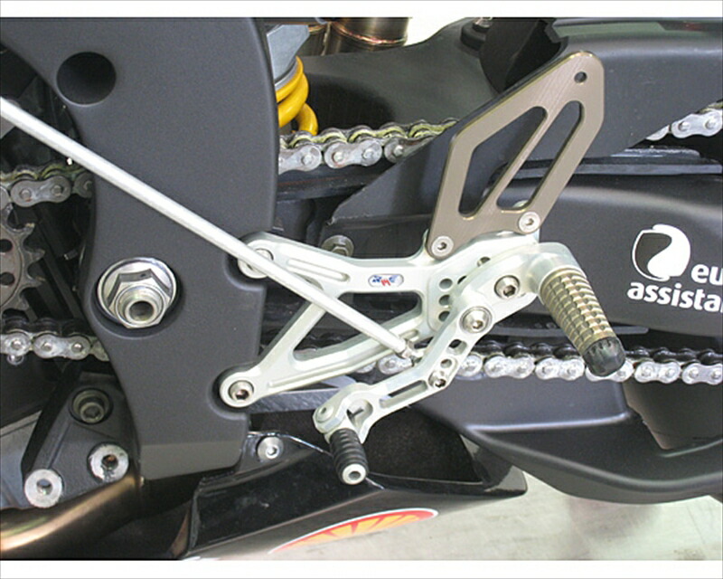 バイクパーツ 外装ROBBY MOTO ENGINEERING(ロビーモトエンジニアリング) バックステップ SBK0105-0024A4580365631904｜バイク・バイク用品はとやグループ