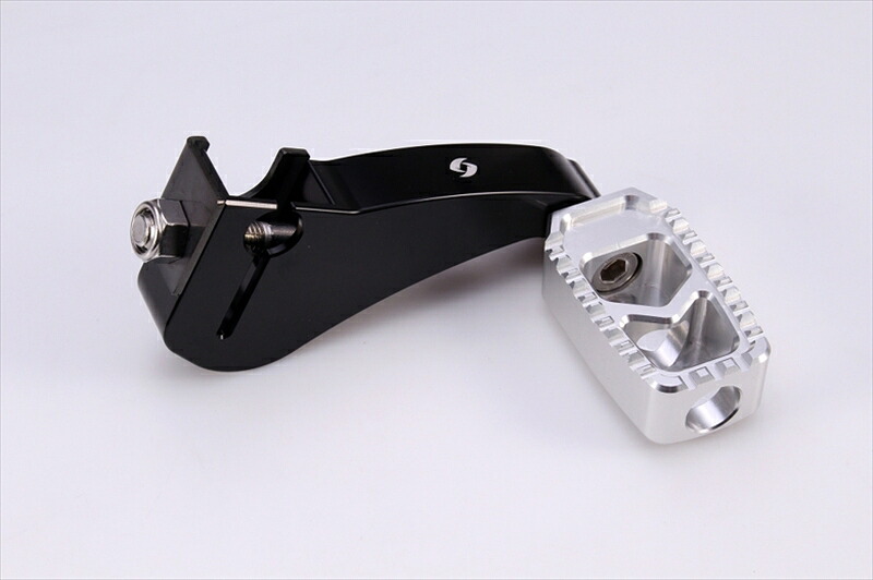 バイクパーツ ステップ SPEEDRA(エスエスケイ スピードラ) ヒールシフター M8ソフテイルミッドコントロール車用 ペダルタイプ:タイプC ペダルカラー:シルバー AHSRHD01CSR 4580556276501