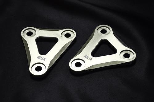 バイク用品 サスペンション ローダウン AELLA アエラ ローダウンリンクプレート 20mmダウン スピードトリプル 11- AE-69006 4548664875146