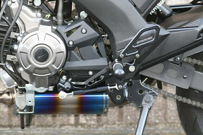 バイク用品 ステップ ストライカー ストライカー スペシャルステップキット BLK Z125PRO 16 SS-AA2129B 4580363911381