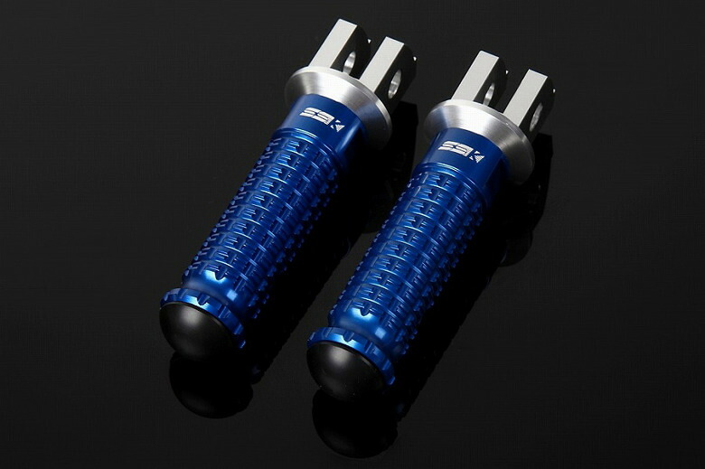 【5日前後で発送】 バイク用品 ステップエスエスケイ スピードラ SSKSPEEDRA アルミ削出ステップスタンダードライダー 取付部カラー:シルバー ステップバーカラー:ブルーAFPS111BE 4580486924701取寄品 セー｜バイク・バイク用品はとやグループ