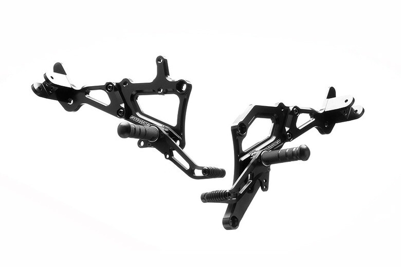バイク用品 ステップ ストライカー ストライカー ステップキット BLK Type2 ZEPHYR750 SS-AA203BT 4580363910186