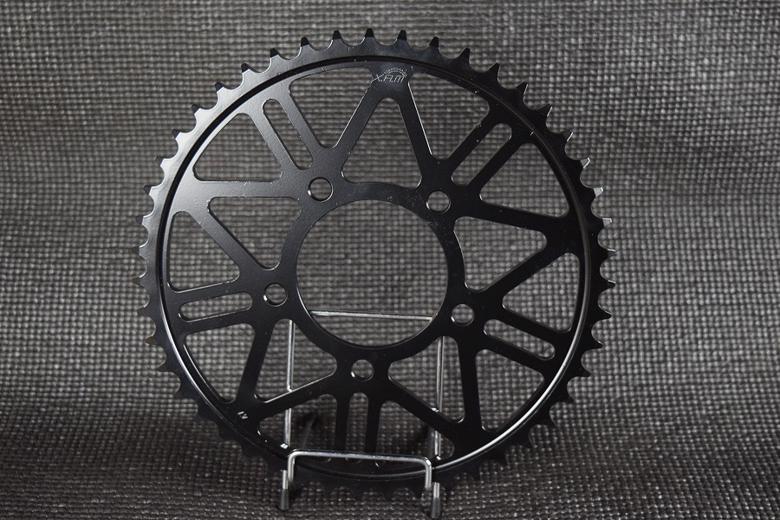 【5日前後で発送】バイク用品 駆動系 XAM ザム スチール スプロケット 520-45T マルケジーニ OZ WHEEL B4910R45 4528388463089