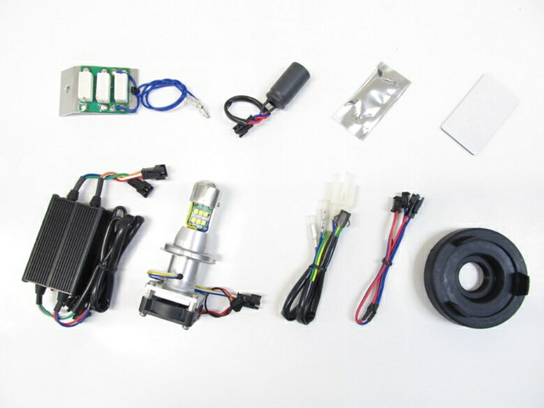 バイク用品 電装系 Protec プロテック LB4-KSR LEDヘッドライトバルブ KSR110PRO 14-(KL110E) 65054 4961421415490 取寄品 14,211円