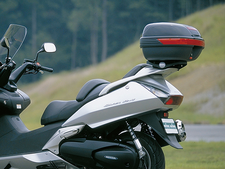 Honda silver wing. Honda Silver Wing 600. Honda Silver Wing 400. Скутер Сильвер Винг 400.