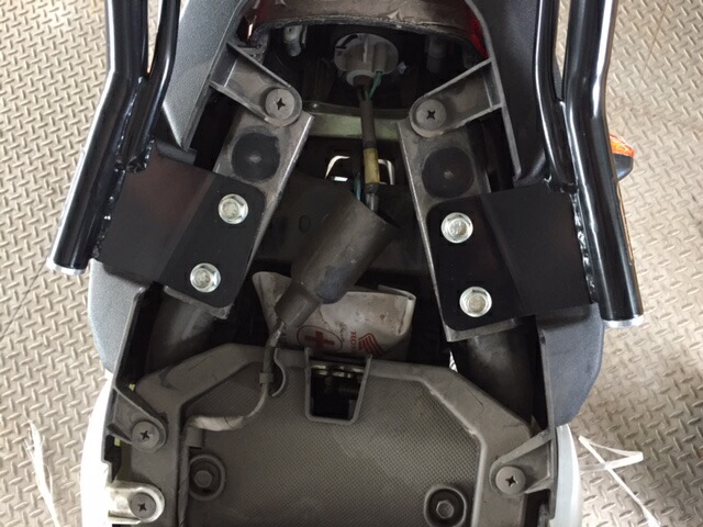 楽天市場 通勤 通学 Nhrc Navi インドホンダ ナビ110用リアキャリア ナビ キャリア Navi110 Navi リアキャリア Nh Hnv101 01バイク用品 バイク用 パーツ カスタムパーツ バイクパーツ カスタム リアキャリアー リアボックス Honda ホンダ 黒 ブラ バイク バイク用品