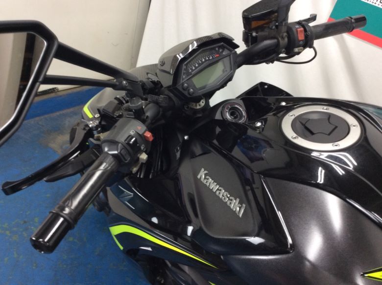 Rエディション Z1000 Z1000 Kawasaki 2804u Ageo 逆輸入車 オートバイ 諸費用コミコミ価格 バイク バイク用品はとやグループ逆車のｚ１０００ｒエディション入荷 オーリンズ付きは一味違う Z1000 Rエディション 中古 R Edition