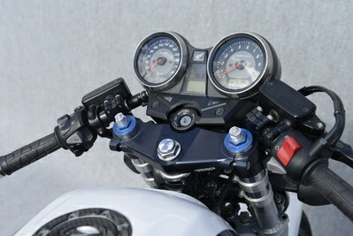 バイク用品 ハンドルヤマモトレーシング YAMAMOTORACING セパハン・トップブリッジ2点セット R CB1300SF 03-00012-43 4521717006254取寄品｜バイク・バイク用品はとやグループ 58,932円