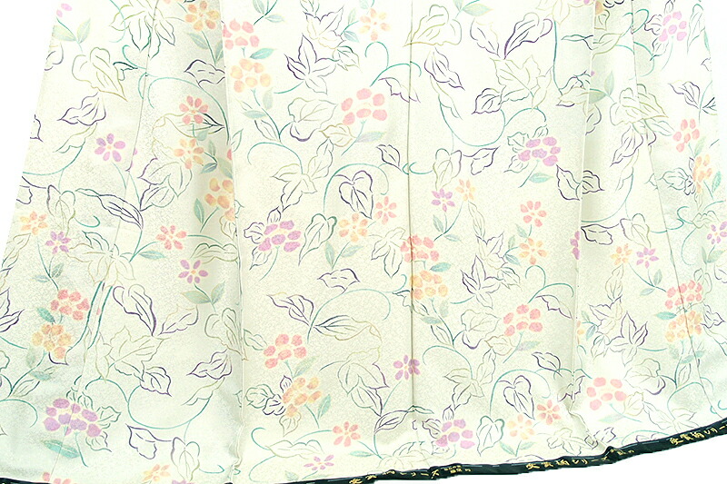 安い 京友禅競技大会受賞柄 正絹 訪問着 薄緑色 No 22 モダン 爽やか 清楚 上品 映画鑑賞 観劇 パーティー お茶会 お宮参り 七五三 卒園式 入園式 卒業式 入学式 礼装用 フォーマル 結婚式 反物 未仕立て 仮絵羽 花 蟹牡丹 唐草 総柄 古典 紫