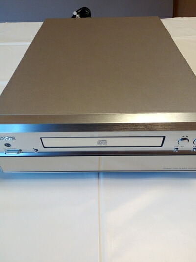 【中古】 Denon PRESTA CDプレーヤー シルバー DCD-201SA