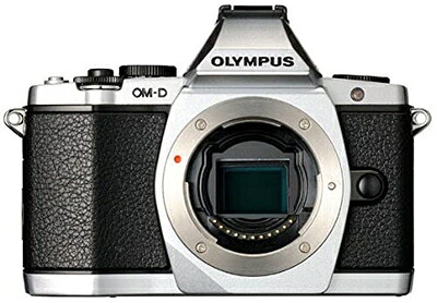 【中古】 OLYMPUS ミラーレス一眼 OM-D E-M5 ボディ シルバー 1605万画素 防塵 防滴 OM-D E-M5 BODY SLV|Haute Produit
