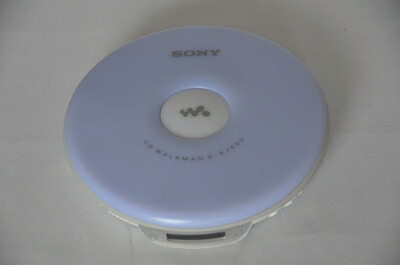 【中古】 SONY CDウォークマン 白いこと D-EJ002 W