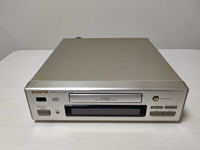楽天市場】【中古】 TEAC CDプレーヤー iPod対応 シルバー CD 楽天市場】【中古】 TEAC CDプレーヤー iPod対応 シルバー CD