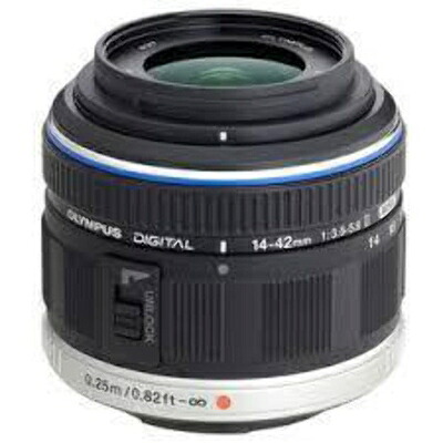【中古】(新古品・未使用品) Olympus M.Zuiko Digital - Zoom lens - 14 mm - 42 mm - f/3.5-5.6 ED EZ - Micro Four Thirds - for Olympus E-P3, E-P5, E-PL1s, E-PL3, E-PL5, E-PL6, E-PM1, E-PM2, OM-D E-M1, EM-5, E-M5