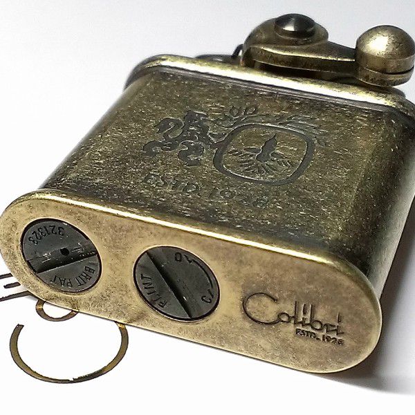 楽天市場 オイルライター Colibri コリブリ アンティークゴールド レトロ ブラスバレル フリントオイルライター ブランド 動画あり おしゃれ メンズ プレゼント ギフト Zippoタバコケース 喫煙具のハヤミ