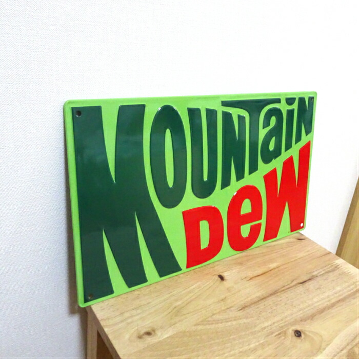 ブリキ看板 マウンテンデュー アンティーク ガレージ グリーン ロゴ 目立つ プレート 壁飾り 正規ライセンス品 アメリカン 雑貨 インテリア おしゃれ 可愛い サーファー カフェ 店舗 Giosenglish Com