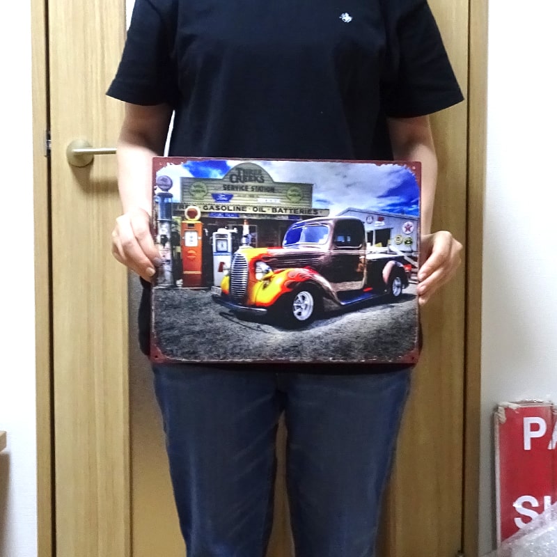 楽天市場 ブリキ看板 レトロ 車 ビンテージ アンティーク ガレージ プレート Hot Rod Car 壁飾り かわいい アメリカン 雑貨 インテリア おしゃれ 可愛い サーファー カフェ 店舗 Zippoタバコケース 喫煙具のハヤミ