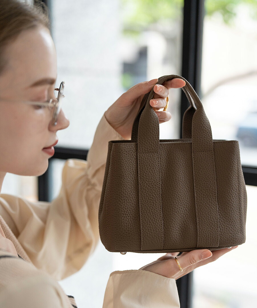 本革 ショルダーバッグ レディース【 Baby Luziny ベイビールジニー 
