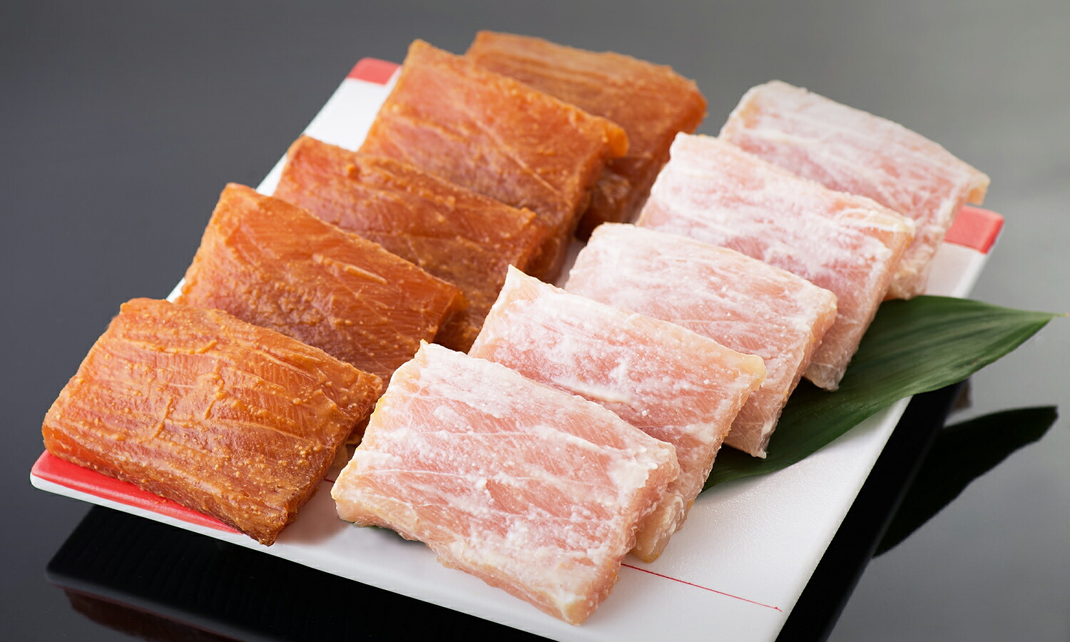 【特上めかじき味噌漬・粕漬　10切詰合　bc2410（上め10入）】<br>三浦 三崎 老舗 海鮮 漬け魚 専門店 こだわりの調味料 個包装かじき ギフト ギフトセット 詰合 贈答 かじき 味噌漬 粕漬  中とろ 特上 お返し 出産祝 出産内祝 結婚祝 結婚内祝 お誕生日 仏事 各種のし対応